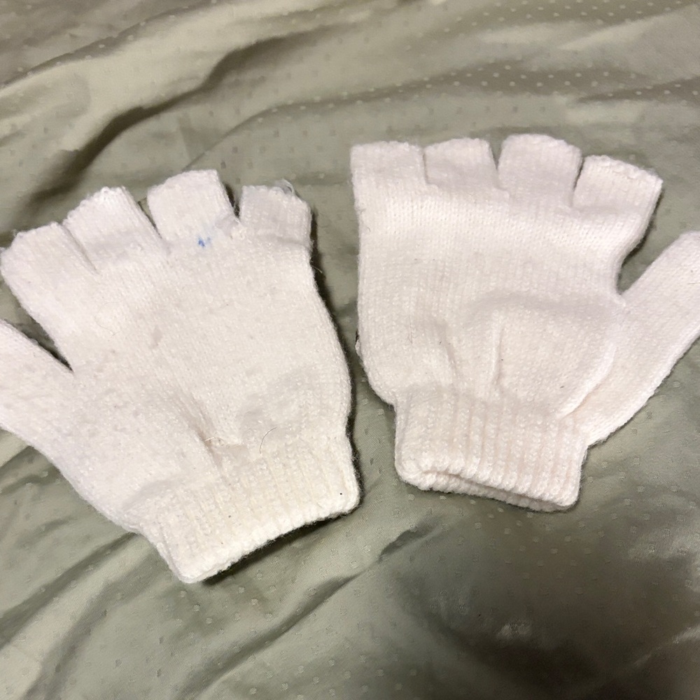 White and Gold Striped Fingerless Gloves - Picture 2 of 3